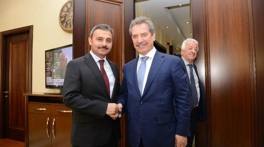 &Ccedil;alık Holding Y&ouml;netim Kurulu Başkanı Ahmet &Ccedil;alık;