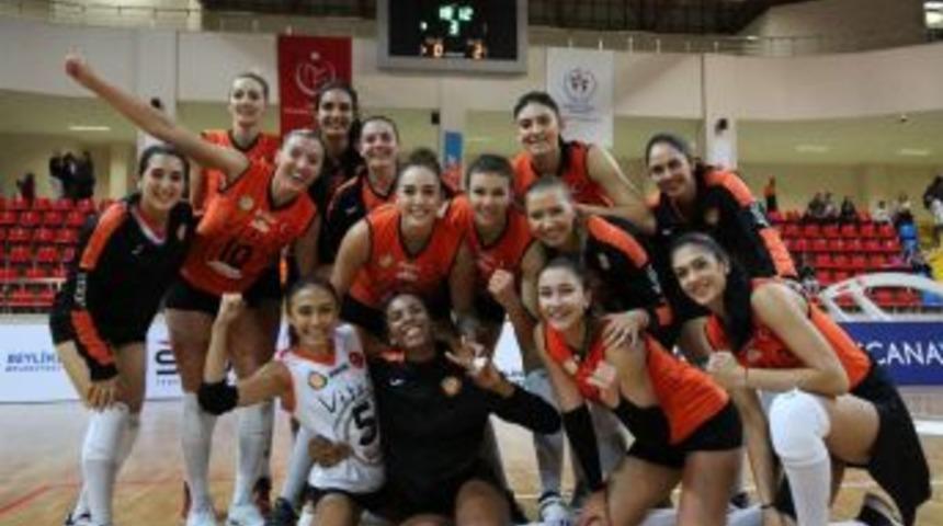 Eczacıbaşı Vitra, Lige Galibiyetle Başladı