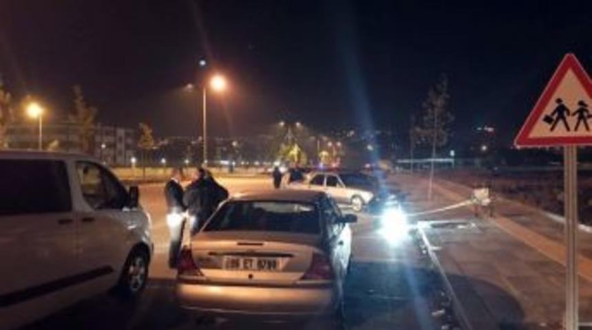 Başkent’te Silahlı Ve Bıçaklı Kavga: 2 Yaralı