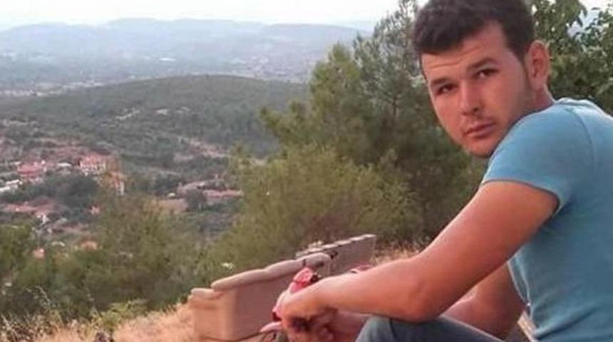 Su Kuyusunda Kalp Krizi Ge&ccedil;irip, &Ouml;ld&uuml;