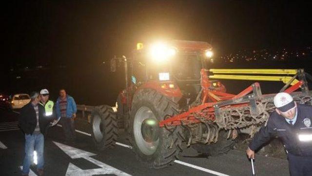 Trakt&ouml;re &Ccedil;arpan Motosikletteki 2 Gen&ccedil; &Ouml;ld&uuml; 3