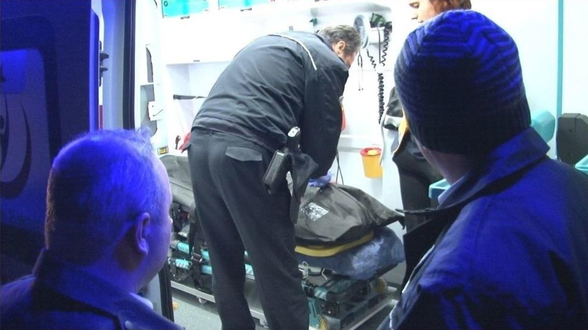 Odun Y&uuml;kl&uuml; Kamyon Tem&rsquo;den Şarampole U&ccedil;tu: 1 &Ouml;l&uuml; 1 Yaralı