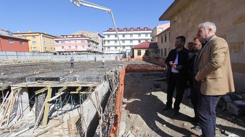 Başkan Memiş, Otoparkların İnşasını Yakından Takip Ediyor