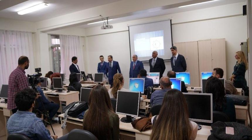 Avcılar&rsquo;da &Ouml;ğretmelere Robotik Kodlama Eğitimi