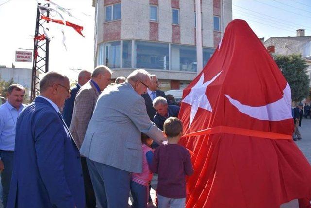&Ccedil;ukuryurt Mahallesi Atat&uuml;rk Heykeline Kavuştu 1