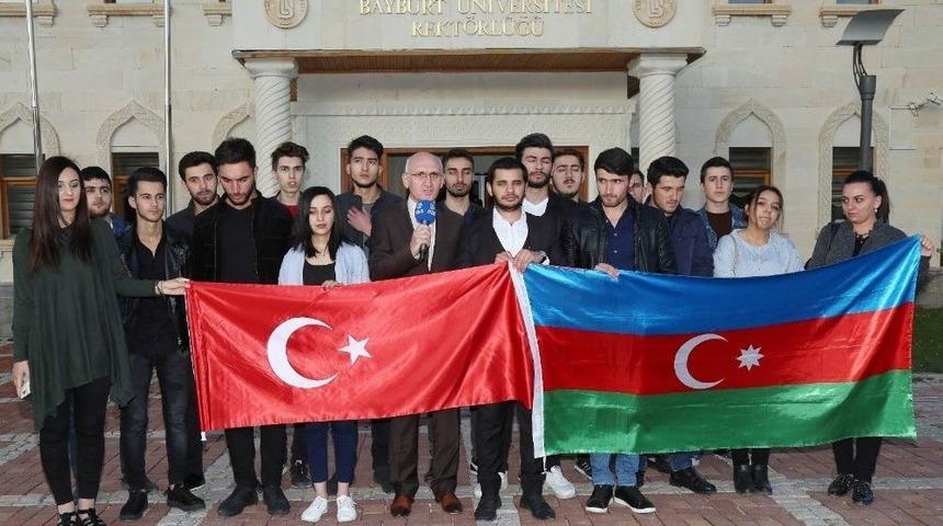 Azeri &Ouml;ğrenciler 26. Bağımsızlık Yılını Kutladı
