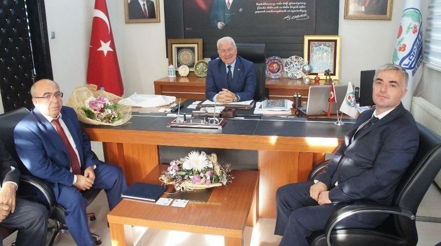 Lapseki’de 19 Ekim Muhtarlar Günü Kutlamaları