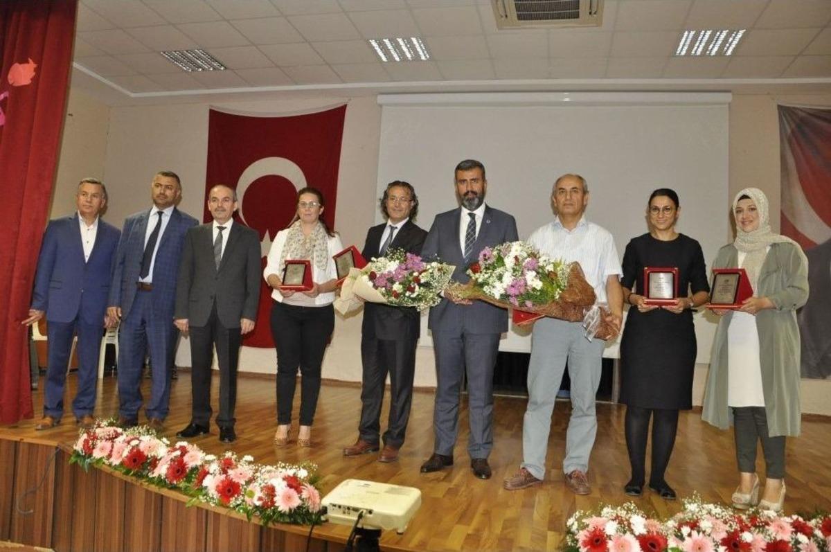 Payas&rsquo;ta Balkonlar &Ccedil;i&ccedil;ek A&ccedil;tı