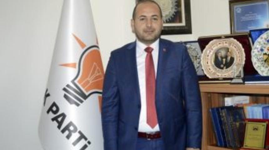 Ak Parti İl Yerel Y&ouml;netimler Başkanı Demirses Muhtarlar G&uuml;n&uuml;n&uuml; Kutladı