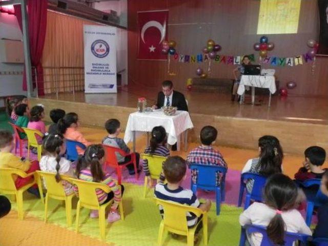 Kaymakam teknoloji Bağımlılığına Karşı Masal Okudu, Miniklerle Oynadı 2