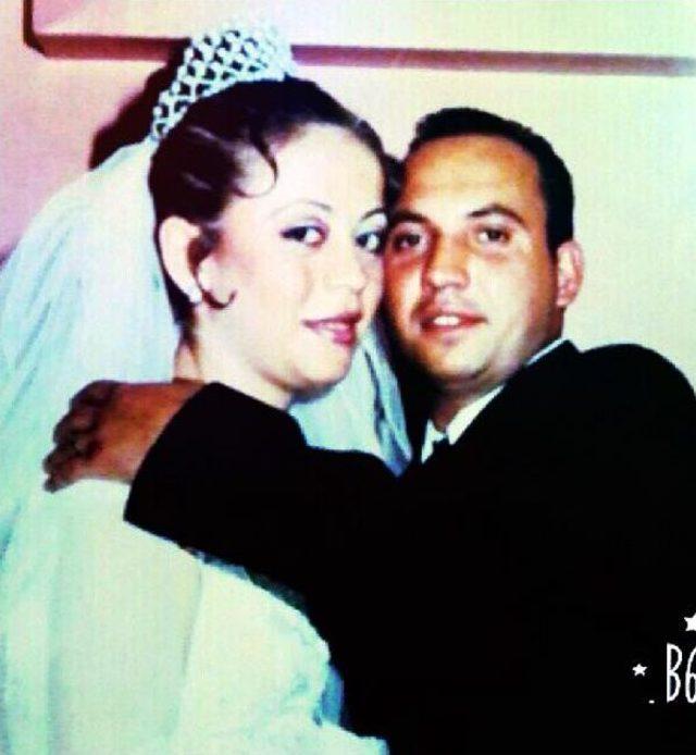 Eşinin G&ouml;z&uuml; &Ouml;n&uuml;nde Fenalaştı, Hastaneye G&ouml;t&uuml;r&uuml;l&uuml;rken Yolda &Ouml;ld&uuml; 1