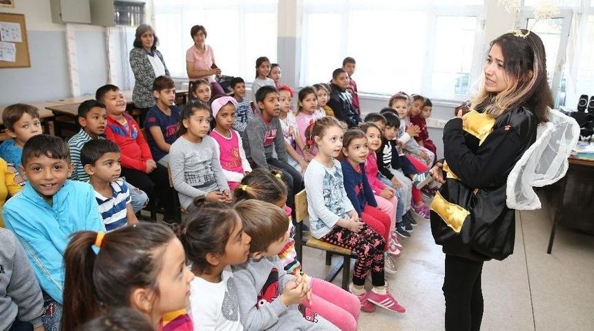 Konak’ta Okulda Tiyatro Keyfi Başladı