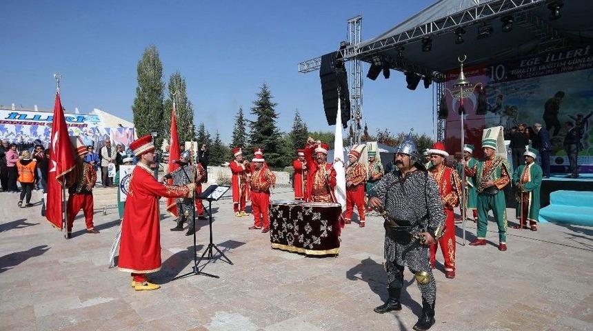 Başkan Yaşar, Ege İlleri Türkiye Tanıtım Günleri’ne Katıldı