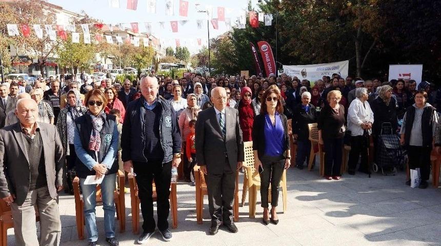 D&uuml;nya Gıda G&uuml;n&uuml; Yenimahalle&rsquo;de Kutlandı
