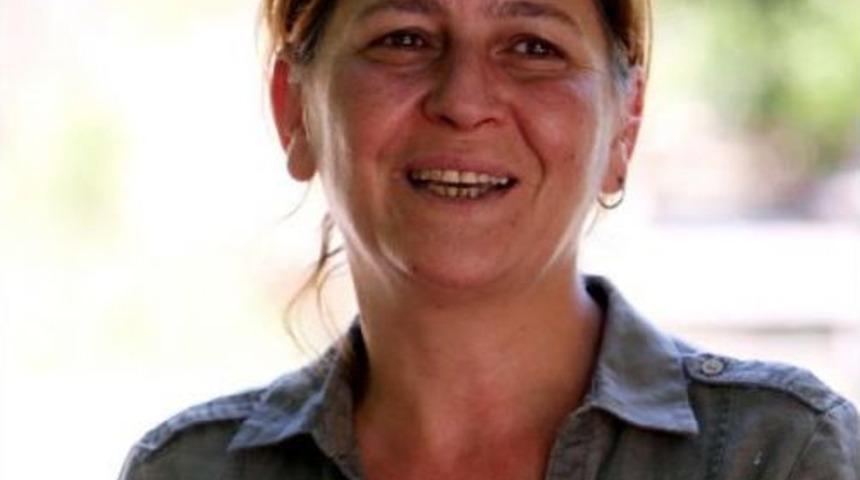 Devlet, 'kırmızı Fularlı Kız'ın Annesine Tazminat Ödeyecek