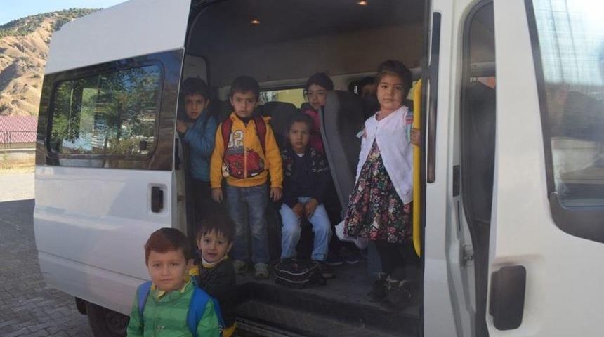 Mutki Belediyesinden Anaokulu &Ouml;ğrencilerine &Uuml;cretsiz Servis Hizmeti