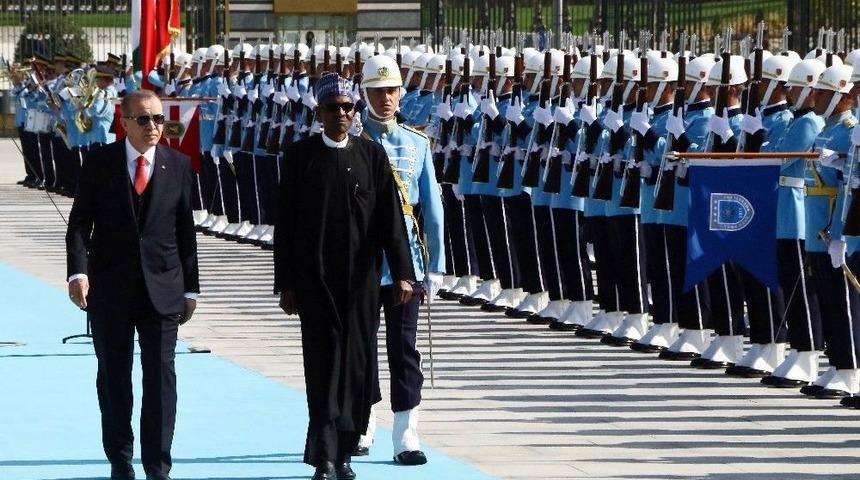 Cumhurbaşkanı Erdoğan, Nijerya Cumhurbaşkanı Buhari&rsquo;yi Resmi T&ouml;renle Karşıladı