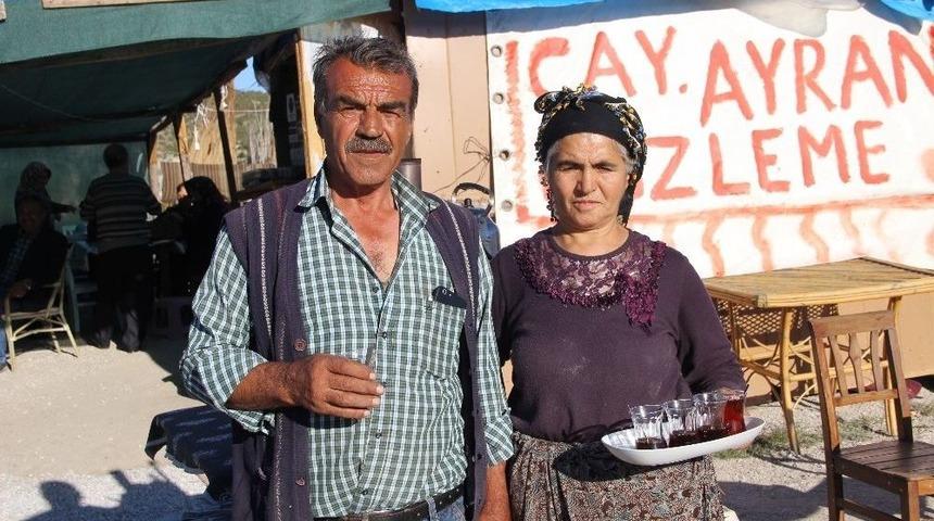 G&ouml;zlemeci &Ccedil;iftin G&ouml;zleri Yollarda