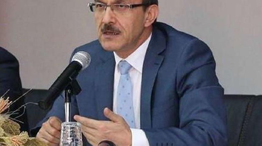 Vali Yavuz: &Ouml;ğretmenine K&ouml;t&uuml; Davranan Okul M&uuml;d&uuml;r&uuml; Ile Ben &Ccedil;alışmam