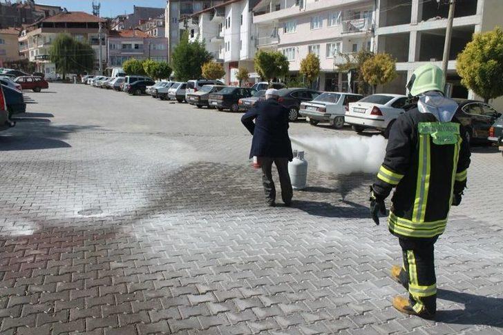 Muhtarlara Verilen Yangın Eğitim Sürüyor G2