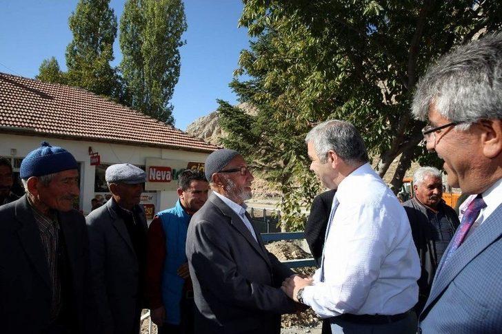 Başkan Çelik, Akkışla’da Yapılan Asfalt Ve Kaldırım Çalışmalarını İnceledi G1