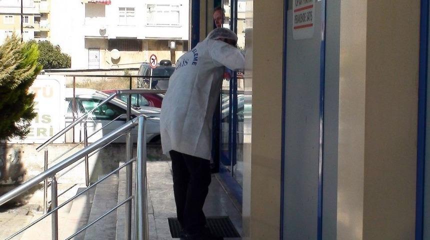 &Uuml;mraniye&rsquo;de Silahlı Market Soygunu