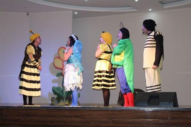 Kardelen Koleji’nde "arı Maya" Çocuk Tiyatrosu Sergilendi 2
