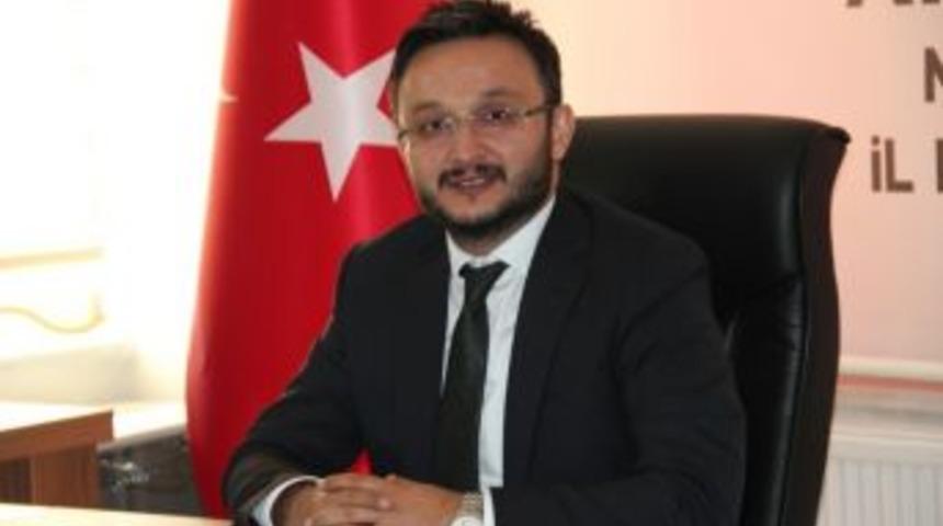 Ak Parti İl Başkanı Yanar, Muhtarlar G&uuml;n&uuml;n&uuml; Kutladı