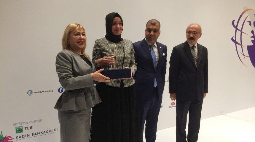 Aile Ve Sosyal Politikalar Bakanı Kaya: &ldquo;kadınların Tecr&uuml;belerinden Faydalanmamak Bizim İ&ccedil;in Milli Bir Kayıptır&rdquo;