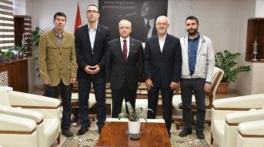 Salihli G&uuml;vercin Fuarına Hazırlanıyor