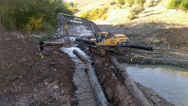 Selde Yıkılan Yaya Köprüsü İnşaatına Başlandı