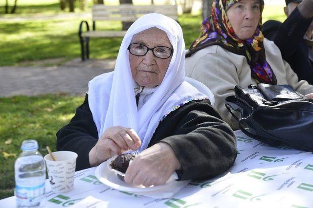 Güneşin Tadını Çıkardılar