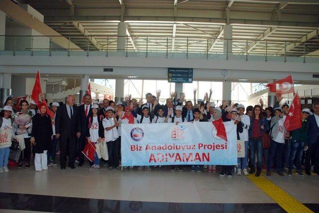 Biz Anadolu’yuz Projesi’nde İkinci Öğrenci Kafilesi Balıkesir’e Uğurlandı