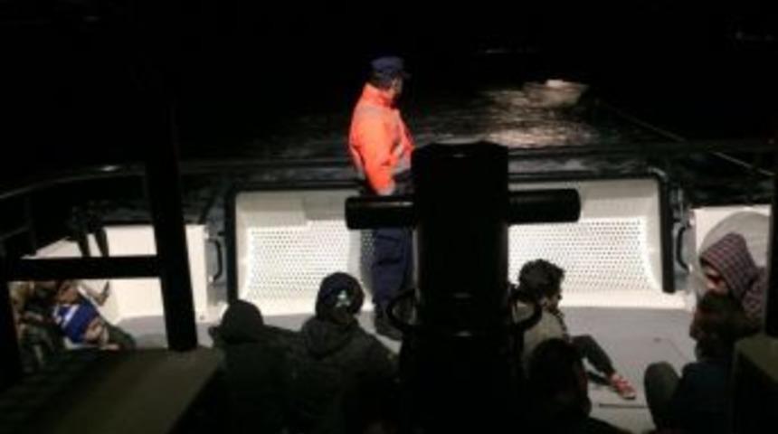 Yunanistan&rsquo;a Ka&ccedil;maya &Ccedil;alışan 24 G&ouml;&ccedil;men Yakalandı