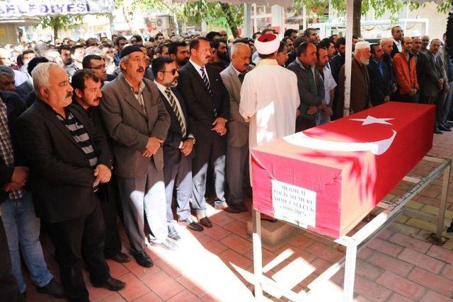 Kansere Yenilen Polis Memuru, Son Yolculuğuna Uğurlandı 1