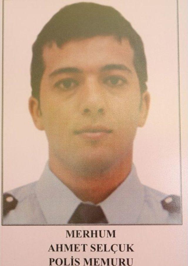 Kansere Yenilen Polis Memuru, Son Yolculuğuna Uğurlandı 3