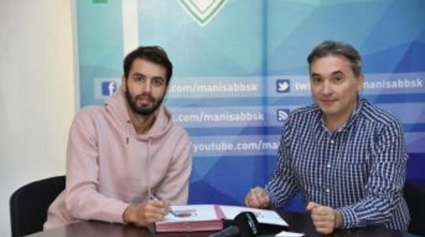 Manisa’nın Dev Adamlarına Forvet Takviyesi