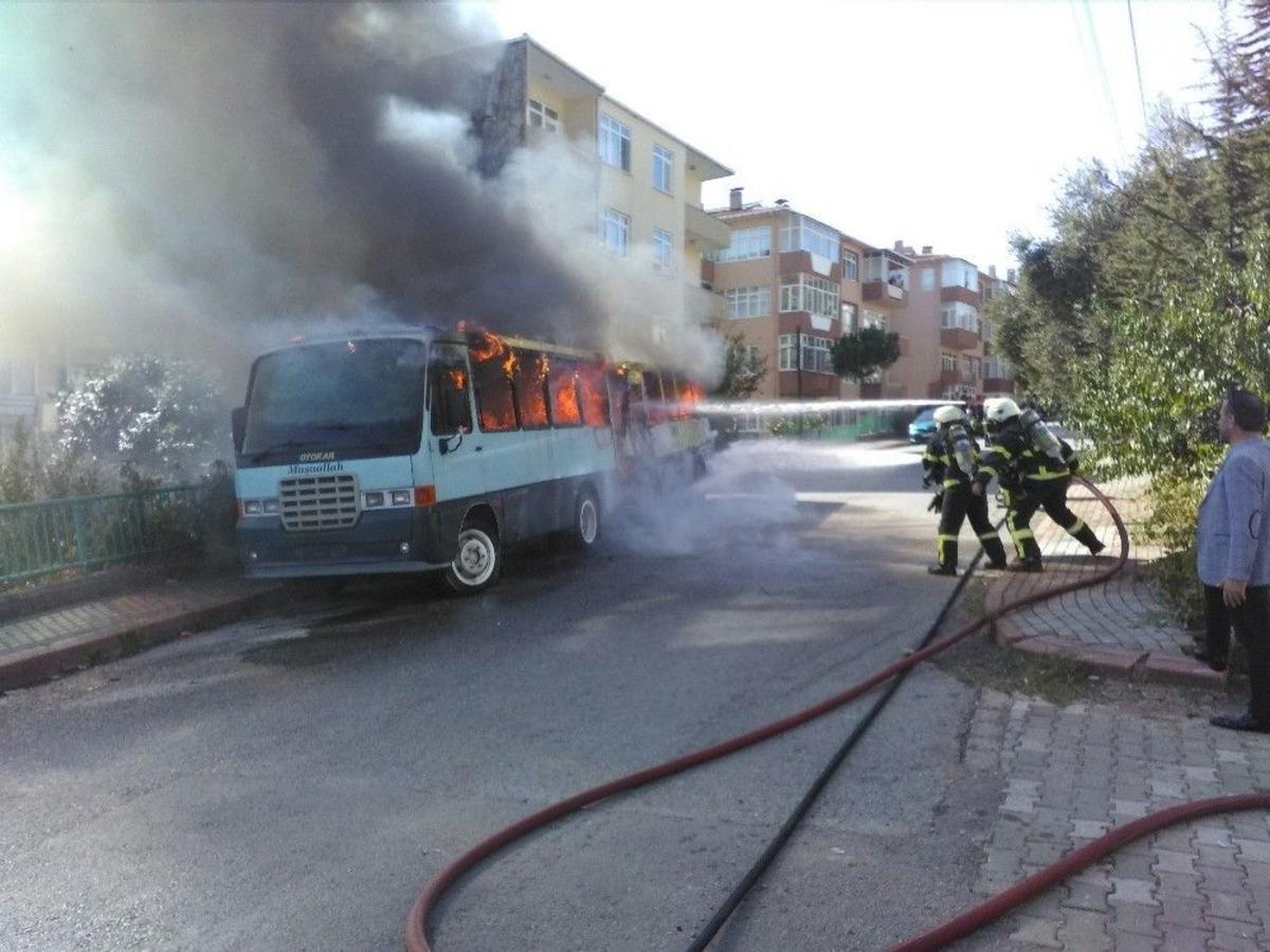 Bir Ay &Ouml;nce 40 Bin Tl&rsquo;ye Aldığı 2 Minib&uuml;s K&uuml;le D&ouml;nd&uuml;