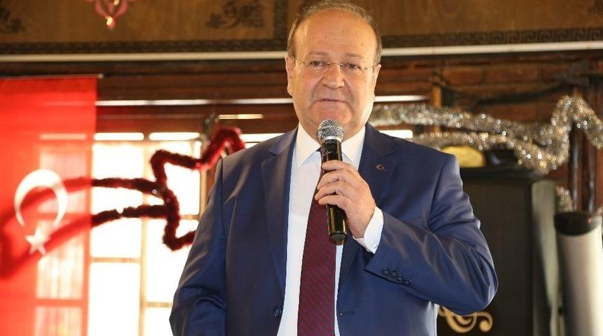 Başkan &Ouml;zakcan&rsquo;dan Adaylık Sinyali