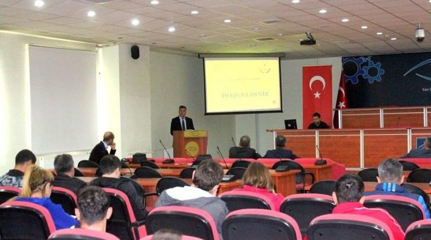 Beden Eğitimi &Ouml;ğretmenlerine Seminer Verildi
