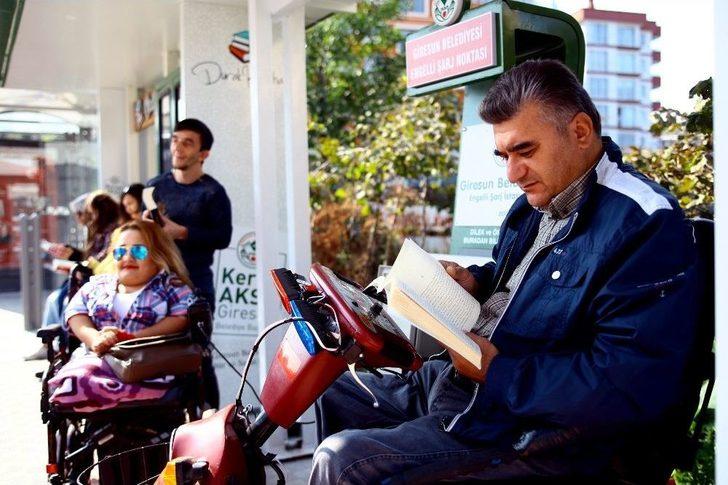 Türkiye’de İlk Defa ‘durak Kütüphane Ve Engelli Şarj İstasyonu’ Giresun’da Açıldı G5