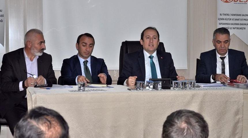 Vali Pehlivan, Demir&ouml;z&uuml;&rsquo;nde Muhtarların Sorun Ve Taleplerini Dinledi