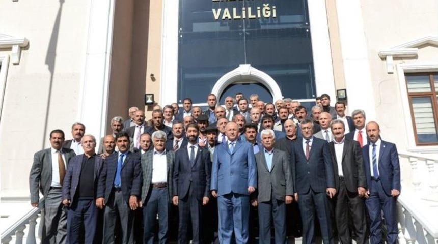 Vali Azizoğlu; &ldquo;muhtarlar Demokrasinin Temelidir&rdquo;