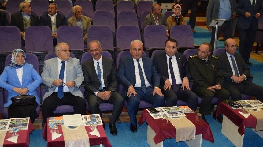 Belediye Başkanı Yaşar Bah&ccedil;eci: &ldquo;demokratik Sistemin Temel Taşı Muhtarlar&rdquo;