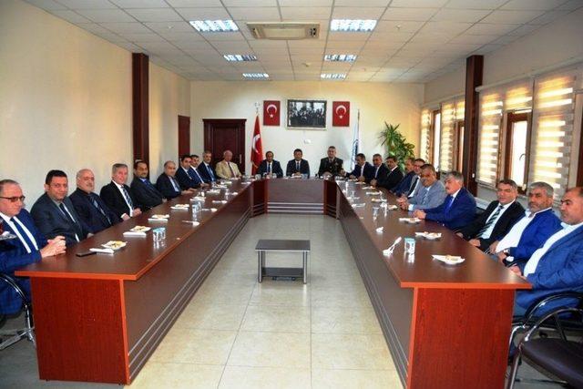 Muhtarlar G&uuml;n&uuml; Dilovası&rsquo;nda Kutlandı 3