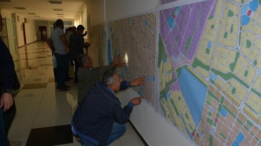 Yeni İmar Planını Askıya &Ccedil;ıktı
