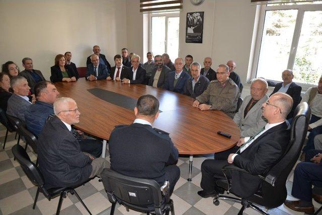 Boz&uuml;y&uuml;k&rsquo;te Muhtarlar G&uuml;n&uuml; Kutlandı 2