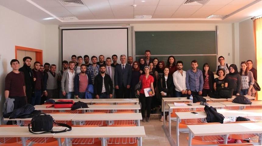 Bebka Genel Sekreteri İsmail Gerim &Ouml;ğrencilerle Buluştu