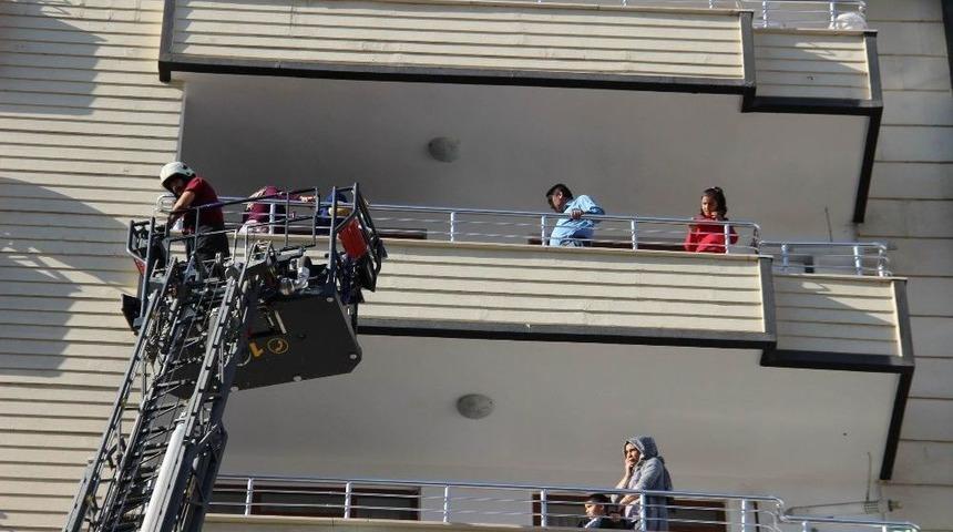 Diyarbakır’da Ev Yangını: 4 Kişi Dumandan Etkilendi