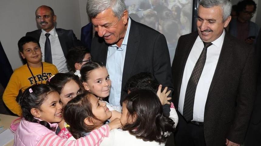 Başkan Karaosmanoğlu Öğrencilerle Bir Araya Geldi
